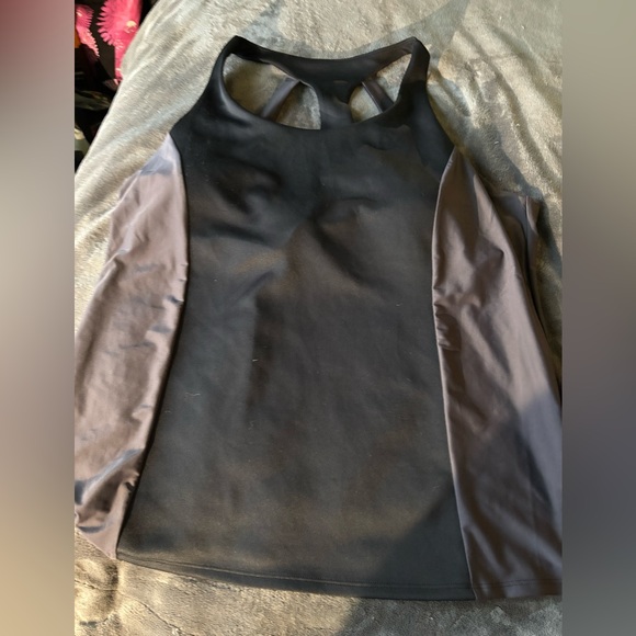 Fabletics Tops - Fabletics Ladies Black/Grey Performance Tank, Removable Cups Size 2X